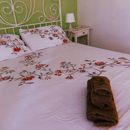 Claves Claustri - Storico Con Balcone Apartament *