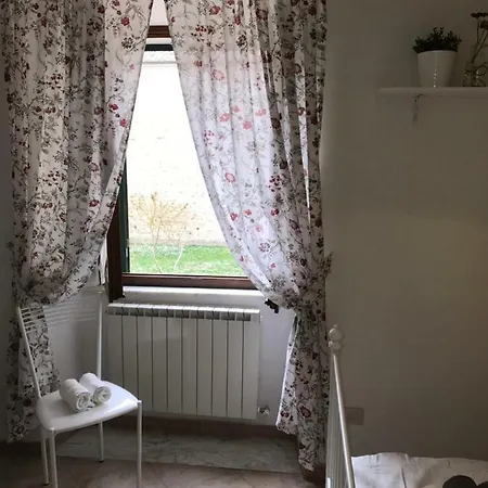 Claves Claustri - Storico Con Balcone Apartament *